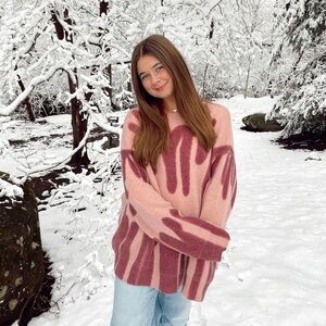 Grey Bandit sweater S/M